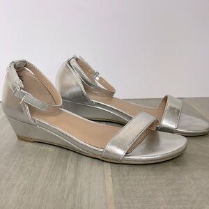 Girls Harper Canyon ankle strap wedge metallic dress
 occasion shoe size 1
